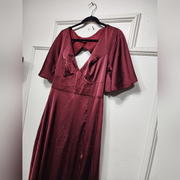 Lulus Elegant Confidence Red Satin Flutter Sleeve Cutout Maxi Dress Wedding - Picture 7 of 9